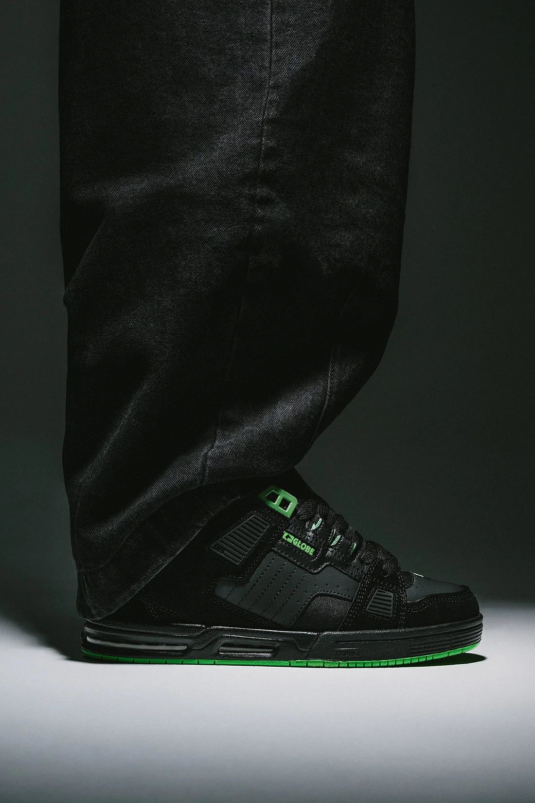 Chaussure de skate Globe Sabre Black Green