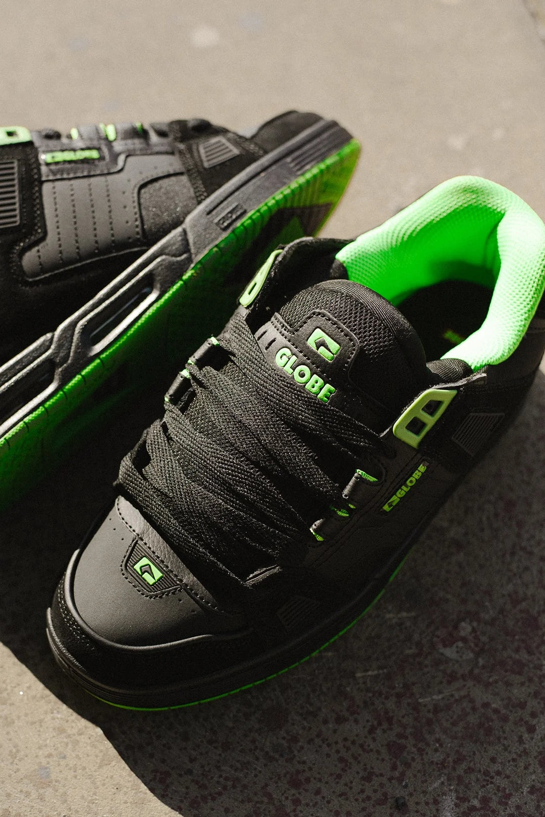 Chaussure de skate Globe Sabre Black Green