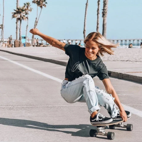 Surfskates YOW et Carver en comparaison