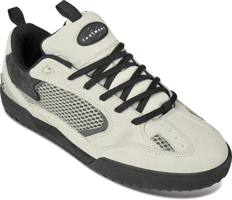 Es Quattro Warm Grey