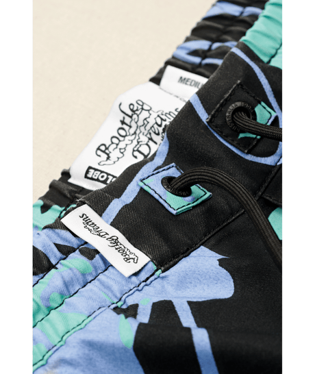 Dreamin' Wild Poolshort