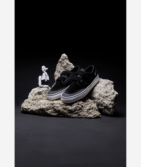 Chaussure de skate Globe Motley II Strap Black White