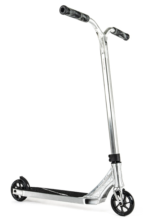 Trottinette freestyle Ethic DTC Erawan V2 Brushed complète, vue de profil, guidon Y-bar et pièces en aluminium brossé