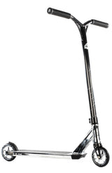 Trottinette freestyle Versatyl Bloody Mary V2 S2S Scoot2Street complète, vue de trois quarts, deck chromé et guidon Y-bar noir