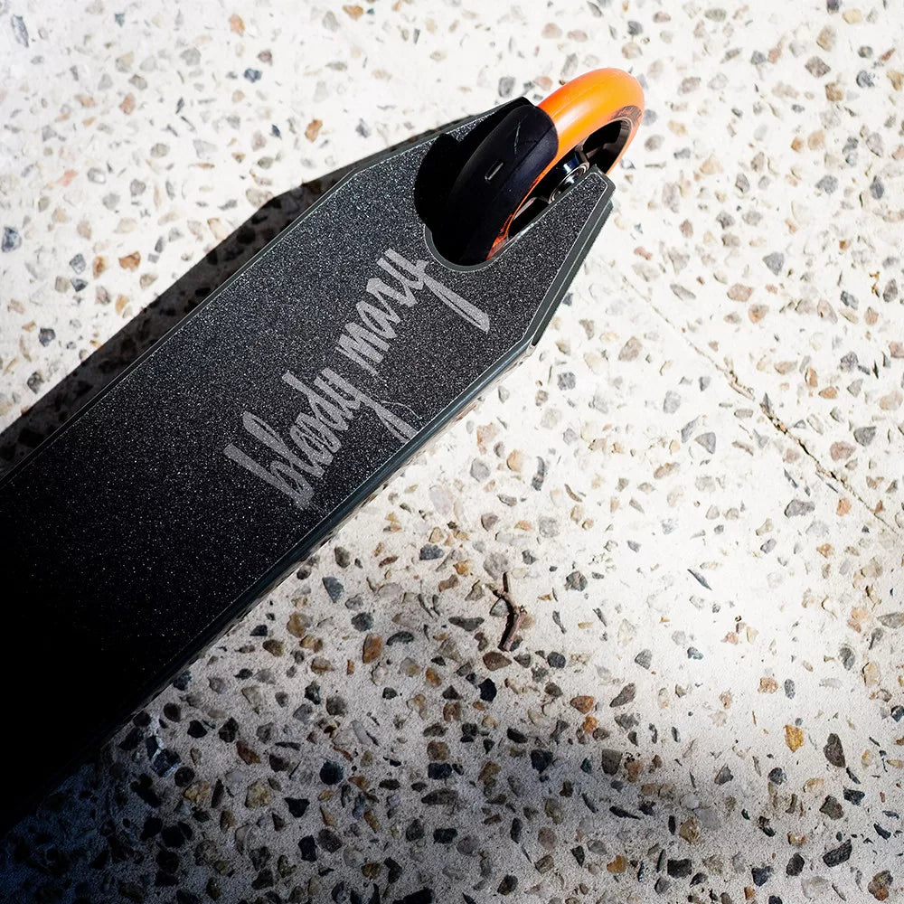 Trottinette Versatyl Bloody Mary V2 Orange Noir